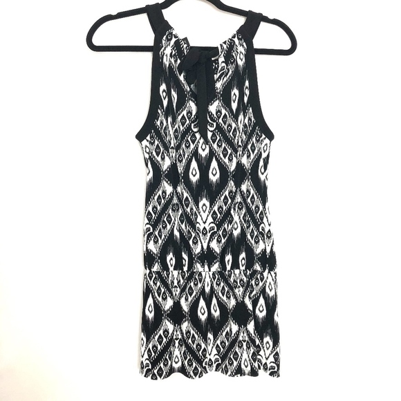 🦄 2/$20 White House Black Market Tank Blouse - Picture 3 of 8